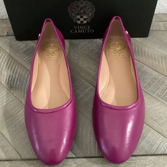 Vince Camuto Shoes - Vince Camuto Minndy Flat (Women), size 8